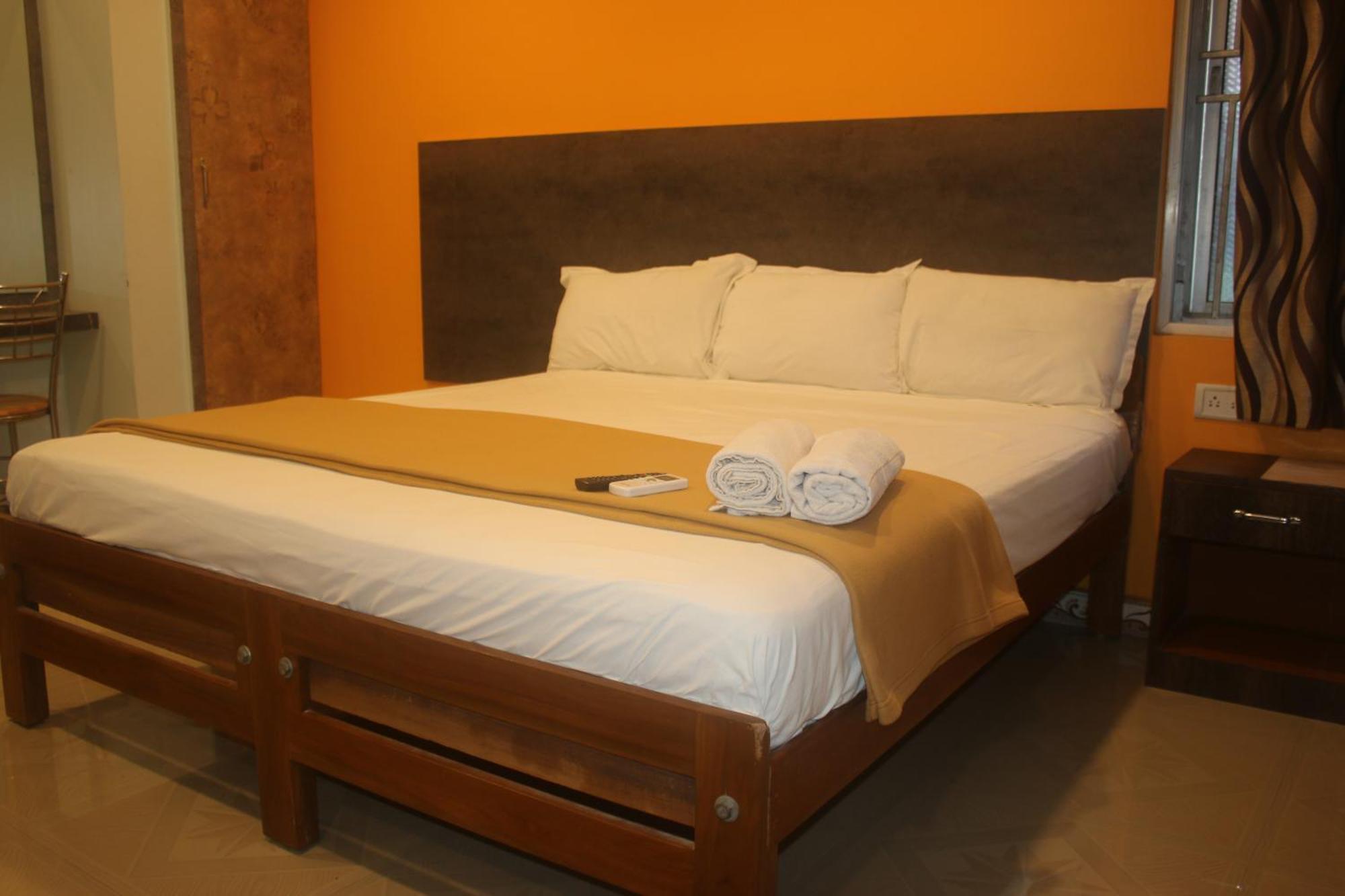 Hotel Sikara, Кумбаконам Екстериор снимка